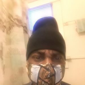 Meet your Posher, Gregory